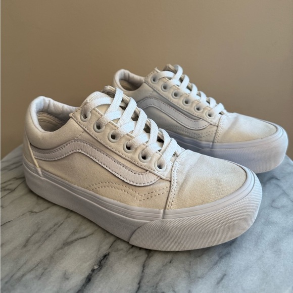 Vans Women’s Old Skool Stackform Size 5 Skate Shoe Marshmallow Cream Off White - Picture 2 of 12